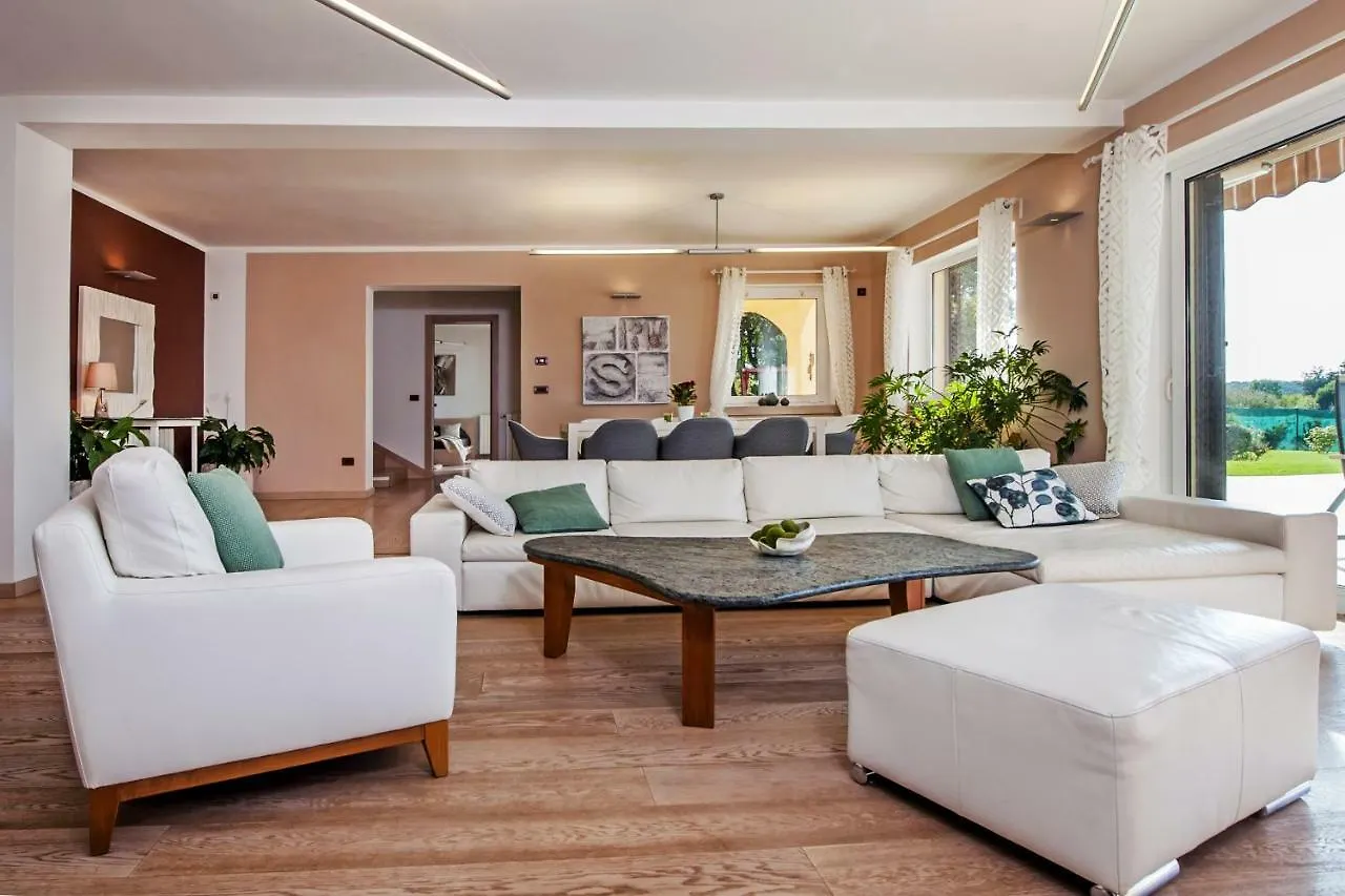 Villa Montericco Ρόβινι 0*,
